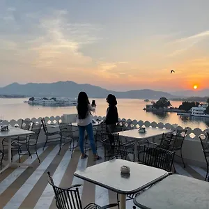 https://jaiwana-haveli.udaipurhotels.org