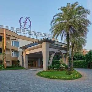 flora-airport-hotel.hotels-munnar.com/