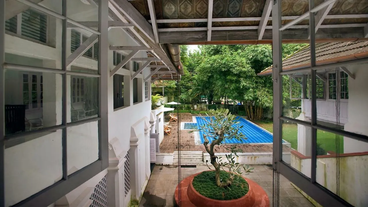 Neemrana'S- Tower House Hotel Kochi India